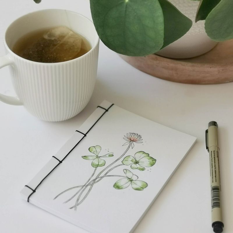 ARTivity Notebook clover